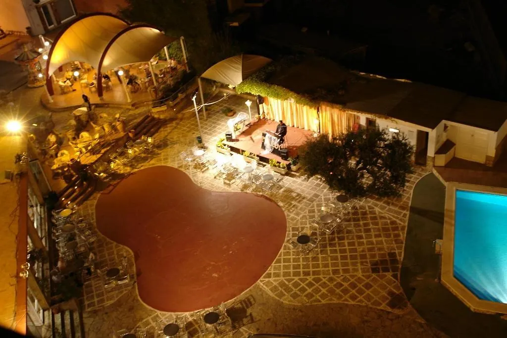 Hotel Coral L'Estartit 2*,  Spain
